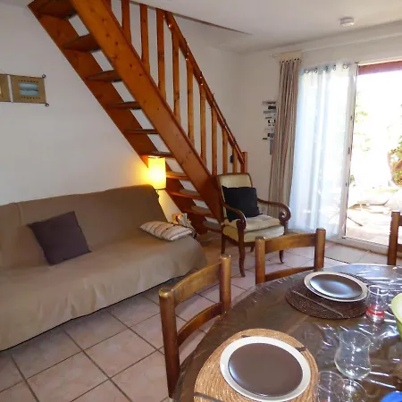 Les Jardins D'ulysse, Pavillon T3, Terrasse & Parking, Plage Holiday home